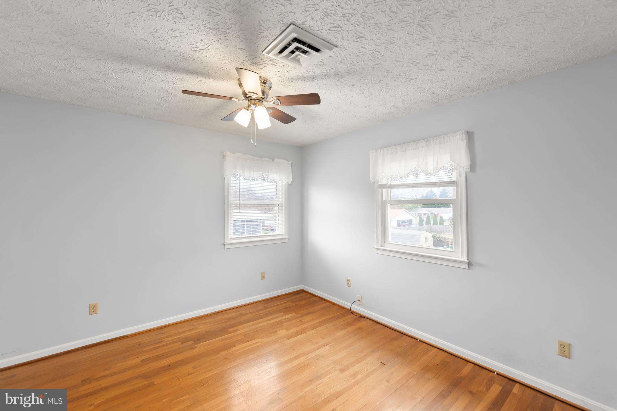 FREDERICKTOWNE - Residential Lease