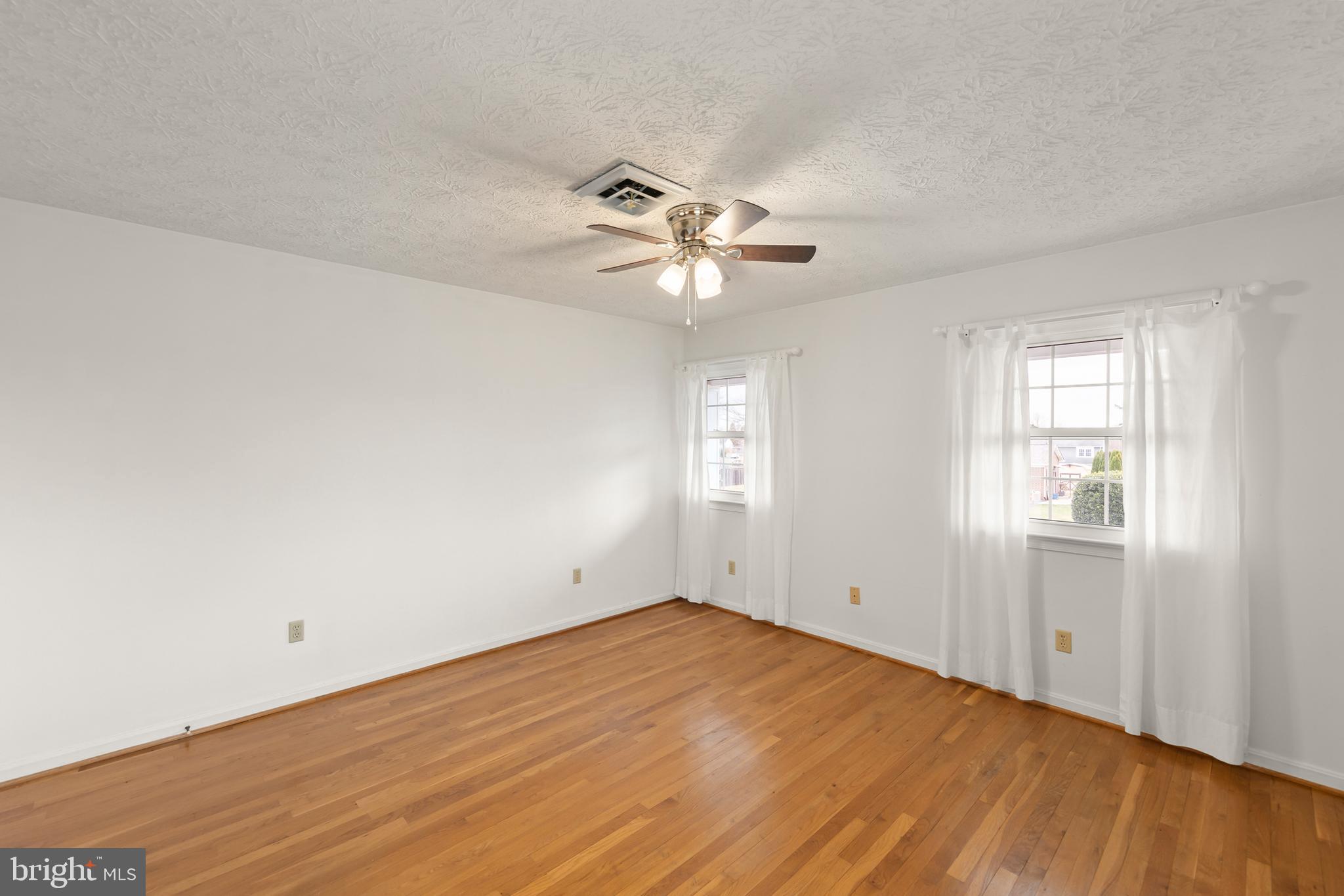 FREDERICKTOWNE - Residential Lease