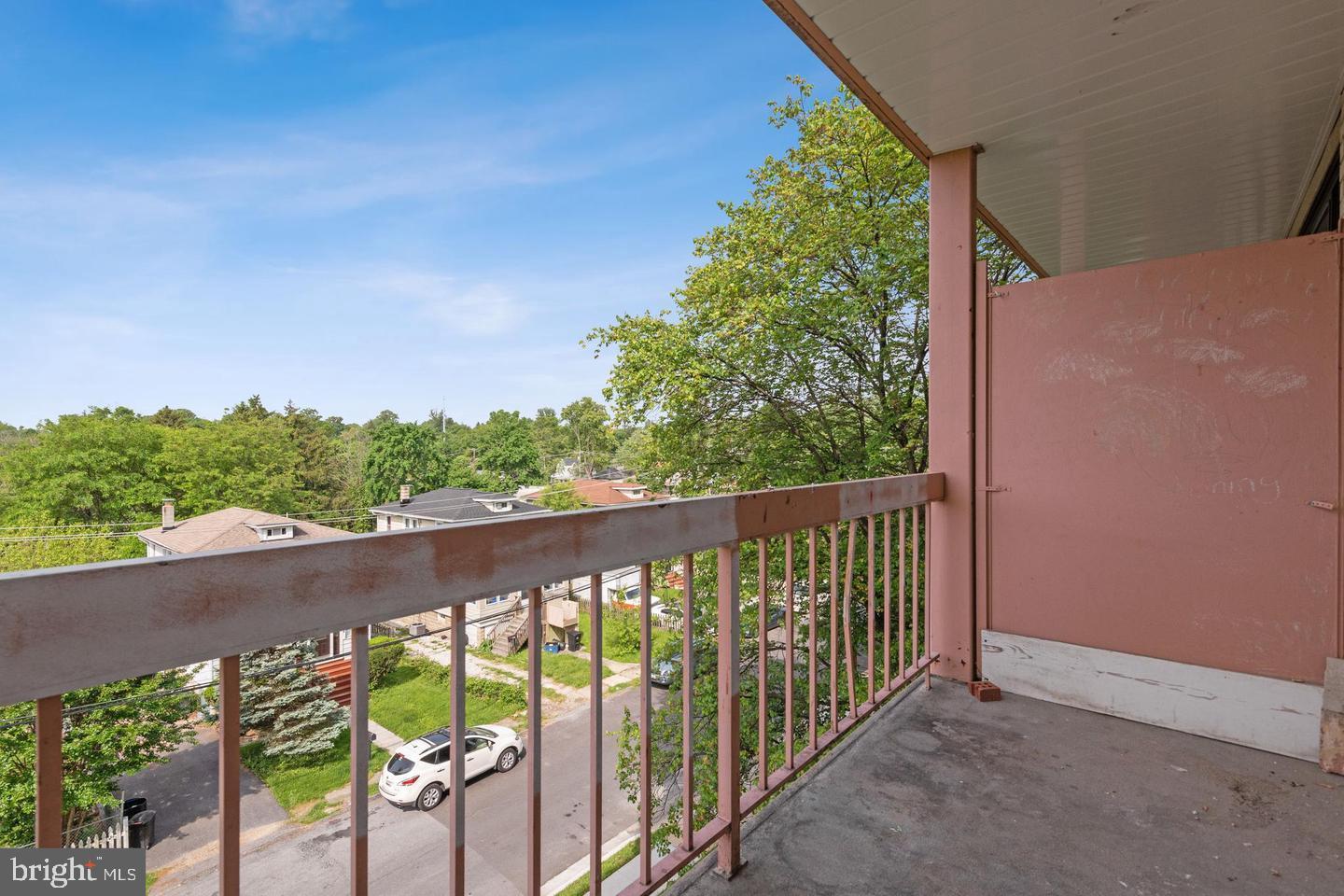 PIKESVILLE - Residential