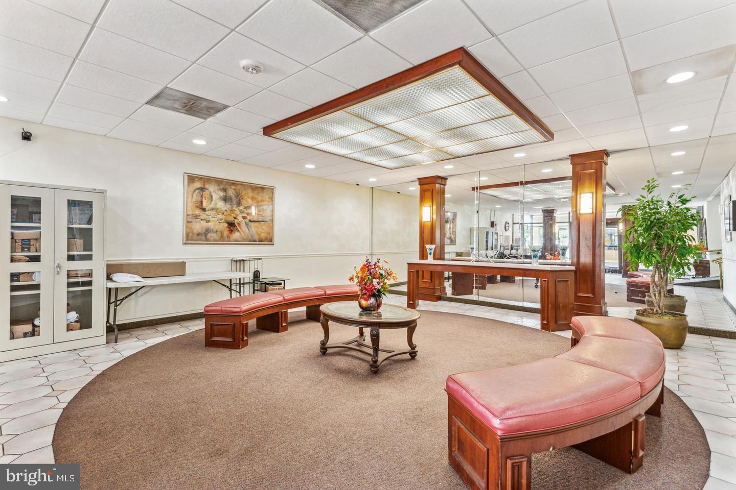 PIKESVILLE - Residential