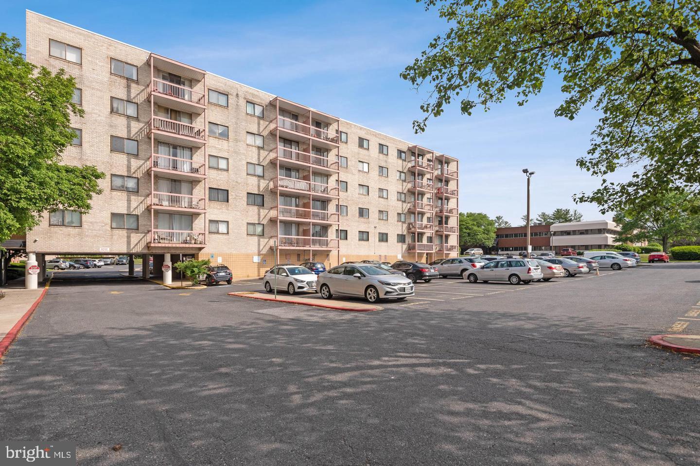 PIKESVILLE - Residential