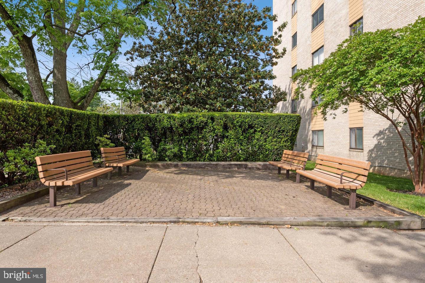 PIKESVILLE - Residential