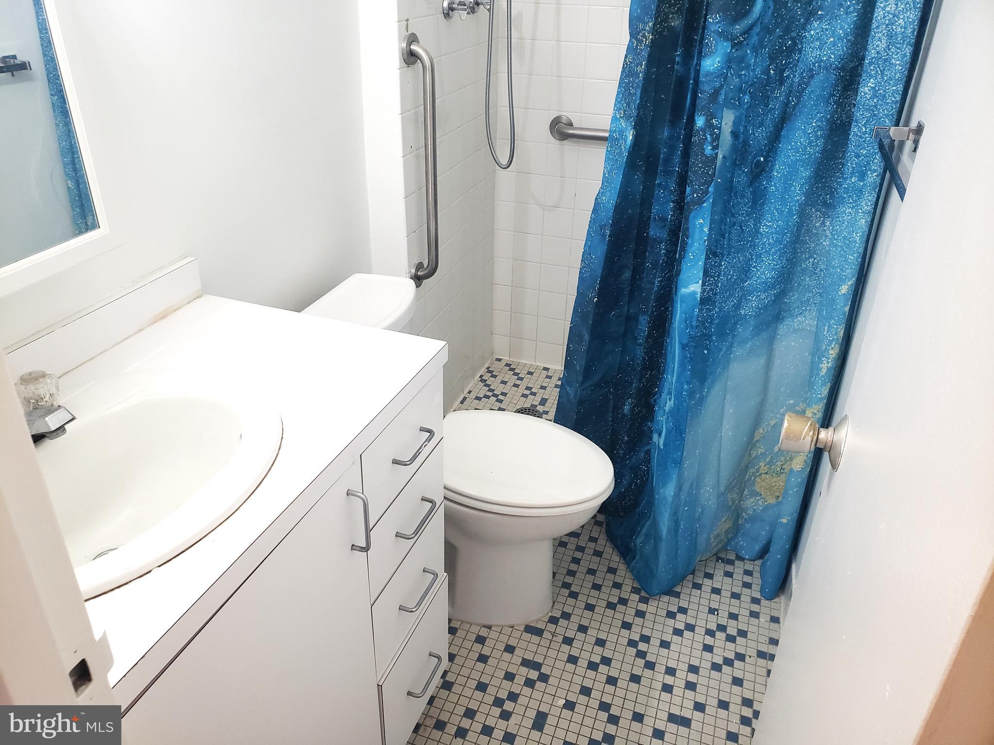 PIKESVILLE - Residential