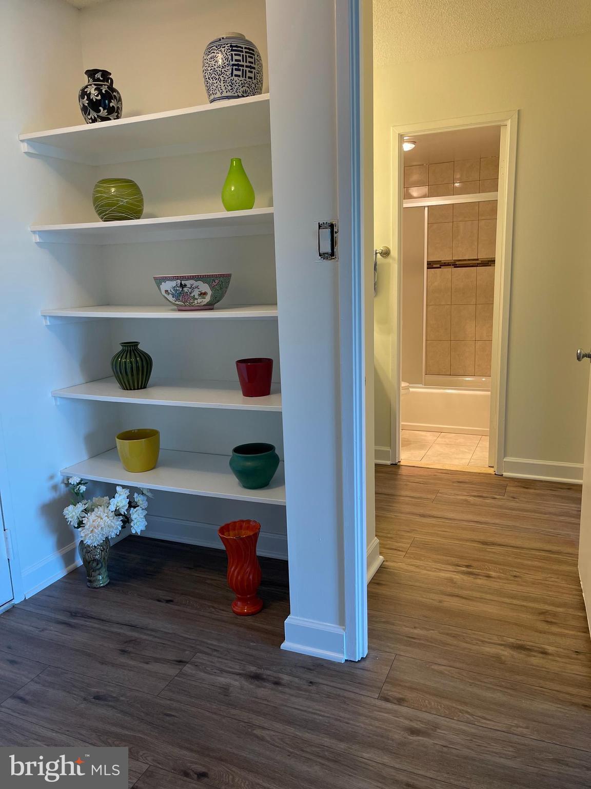 WATERGATE AT LANDMARK - Residential