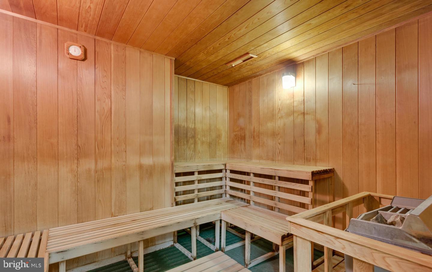 WATERGATE AT LANDMARK - Residential