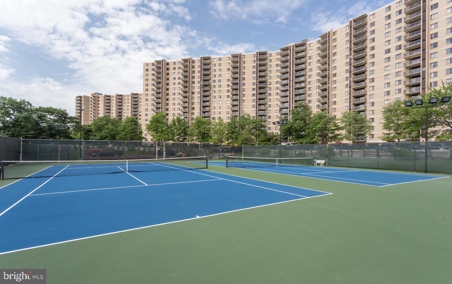 WATERGATE AT LANDMARK - Residential