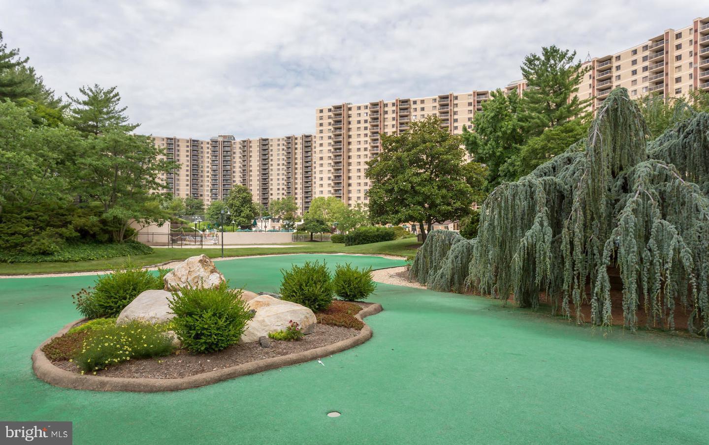 WATERGATE AT LANDMARK - Residential