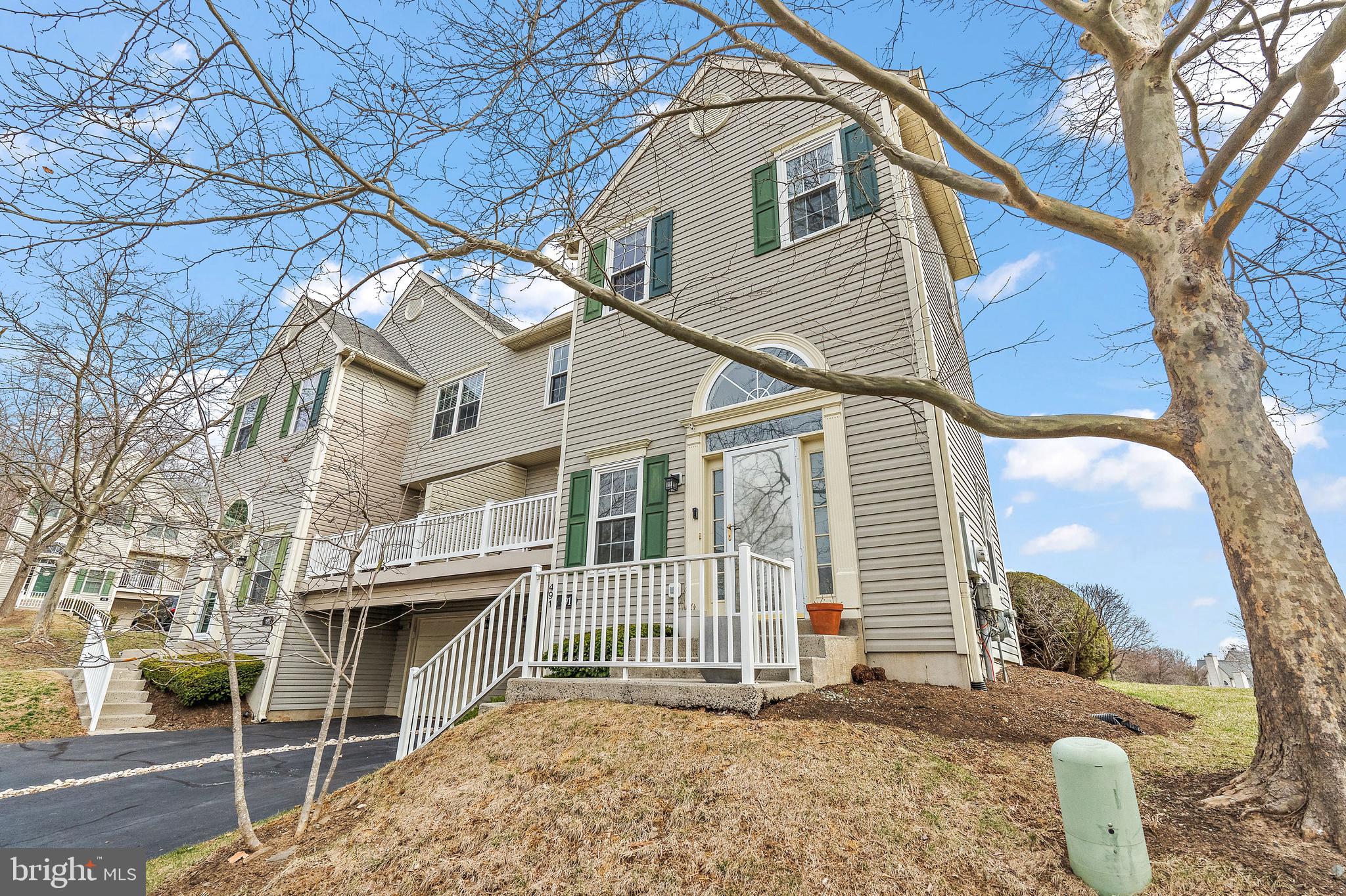 PROVIDENCE VIEW - Residential