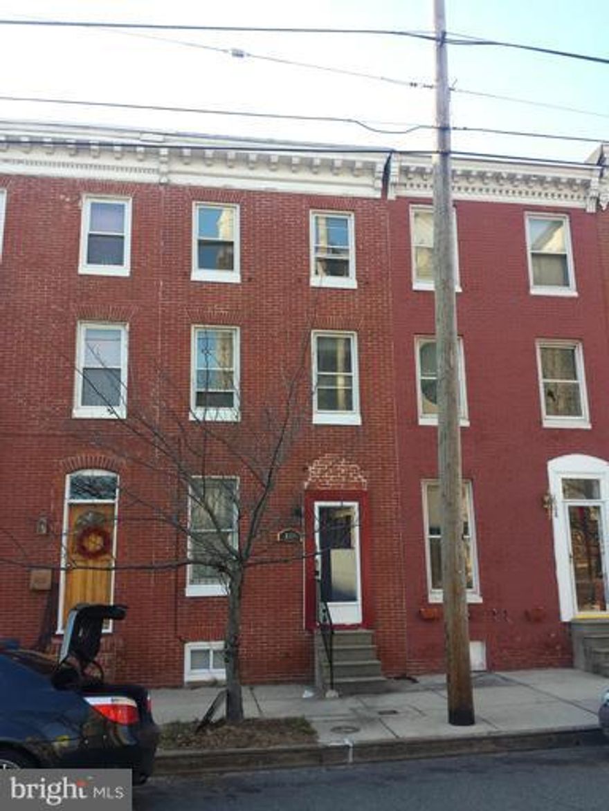 Beautiful newly renovated 4 level Townhome close to inner harbor, I95, stadiums & major hospitals. Central A/C, perfect for first time buyer or rental property, New HVAC, new kitchen, new bath with ceramic tile, full basement, large fenced rear yard that could be parking pad. Located on nice street with plenty of parking!