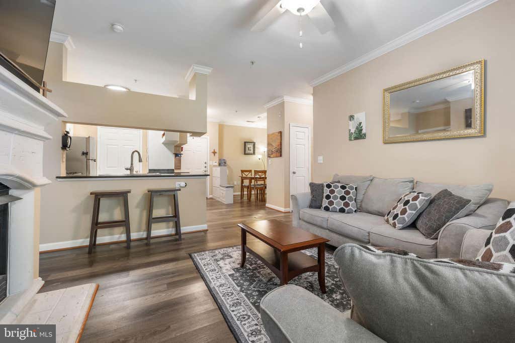Photo of 12909 Centre Park Circle #104, HERNDON, VA 20171 (MLS # VAFX2332194)