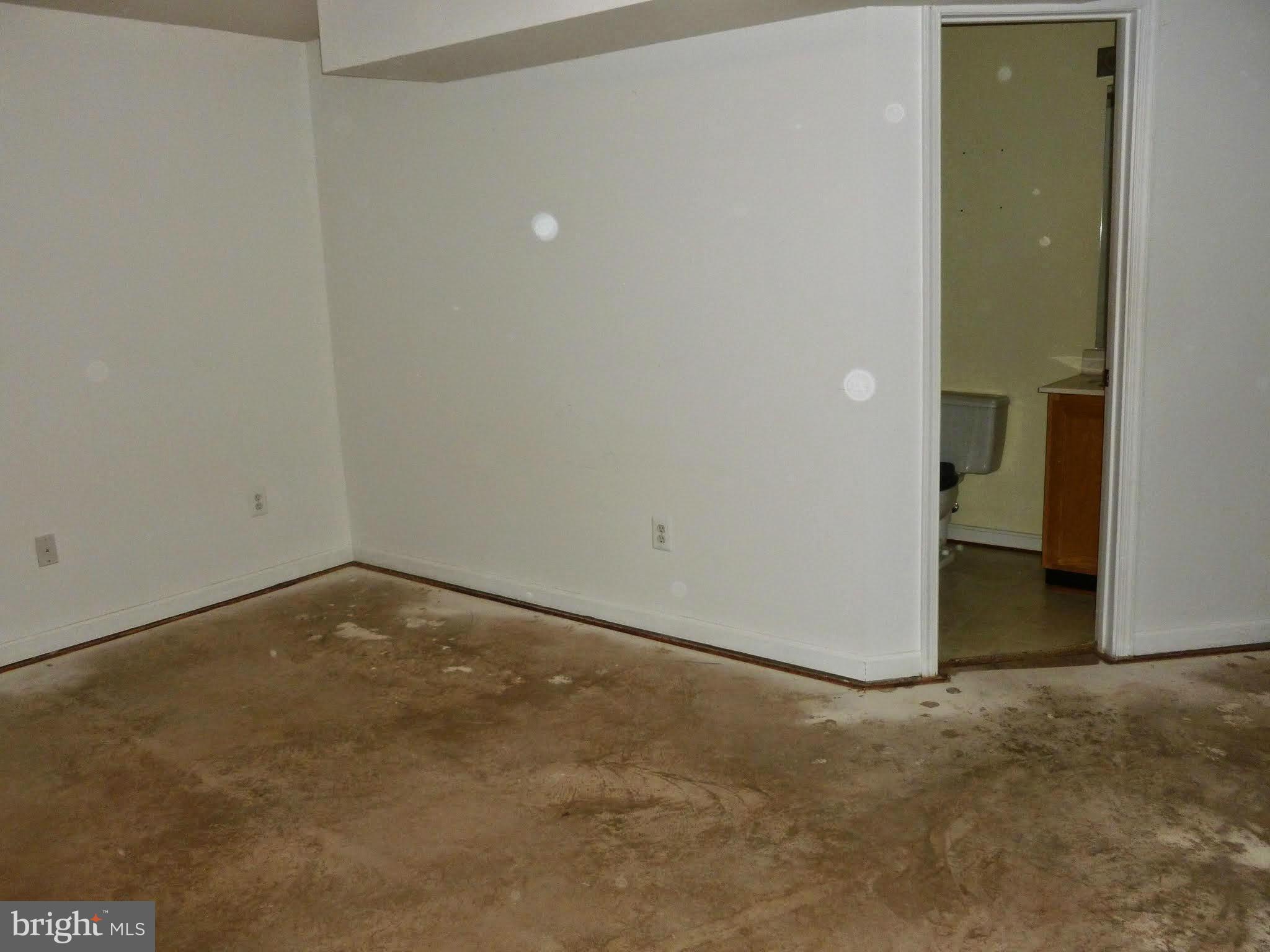 VILLAGES AT SAYBROOKE - Residential