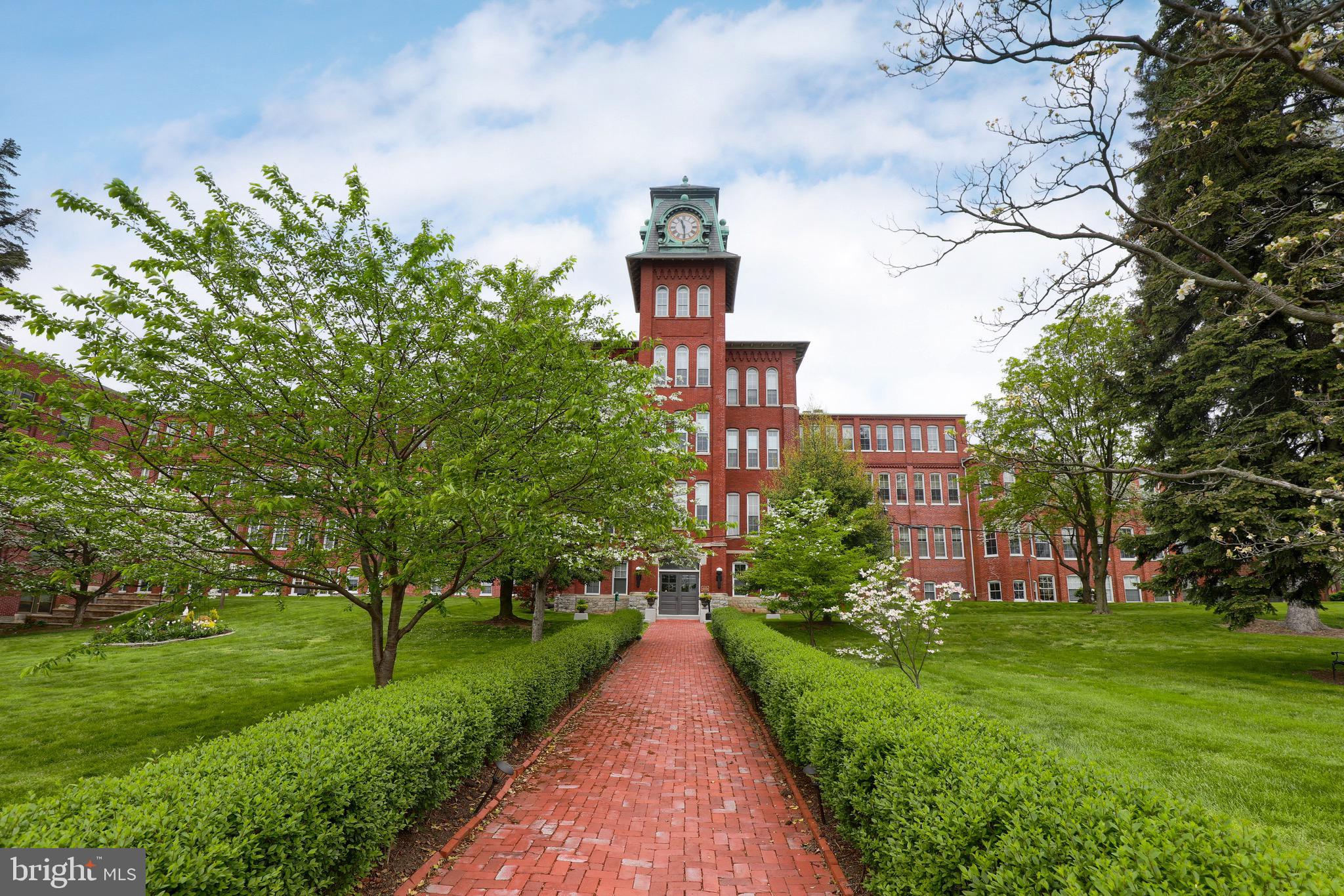 CLOCK TOWERS - Residential