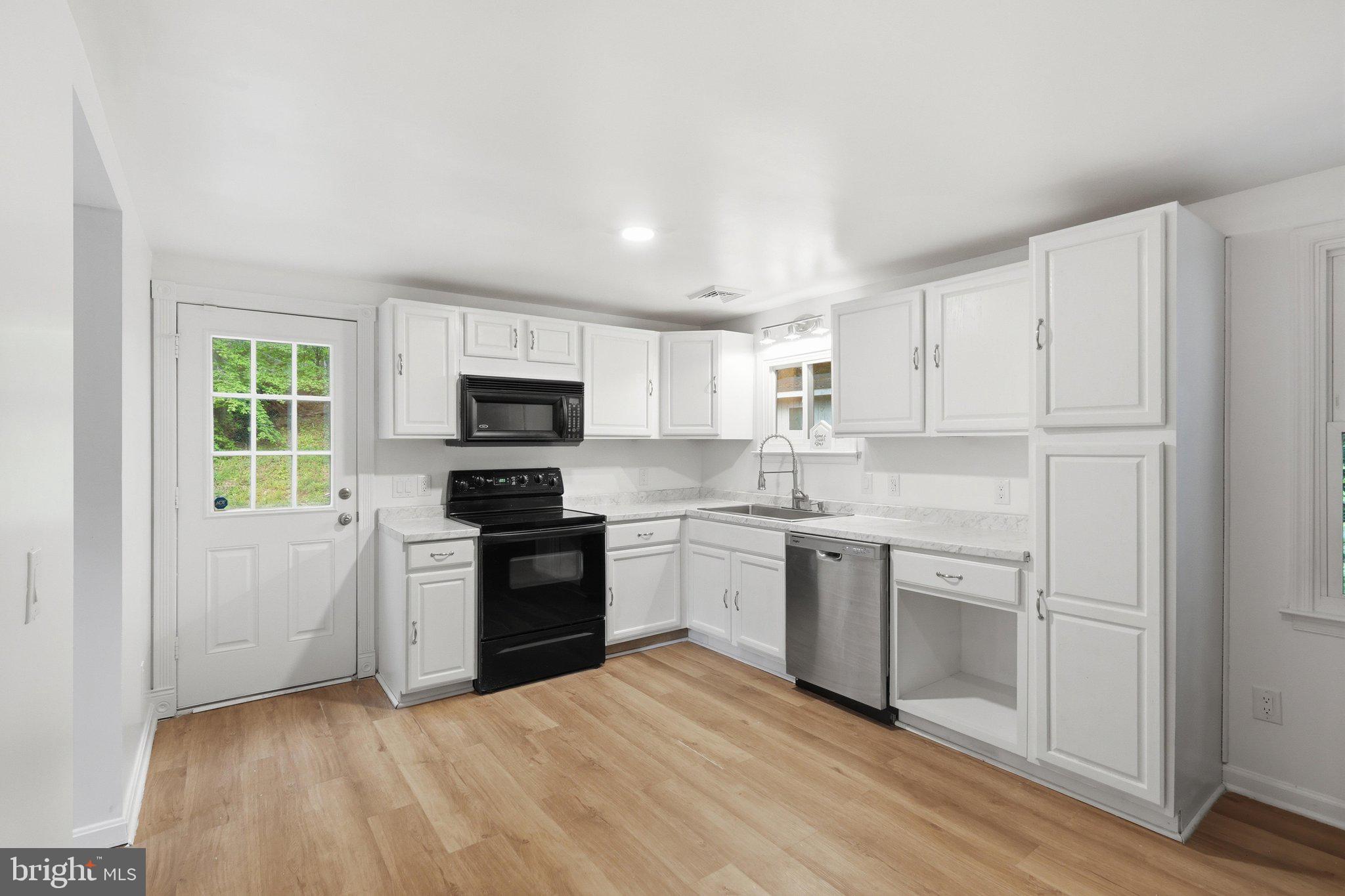 32 QUARRY ROAD