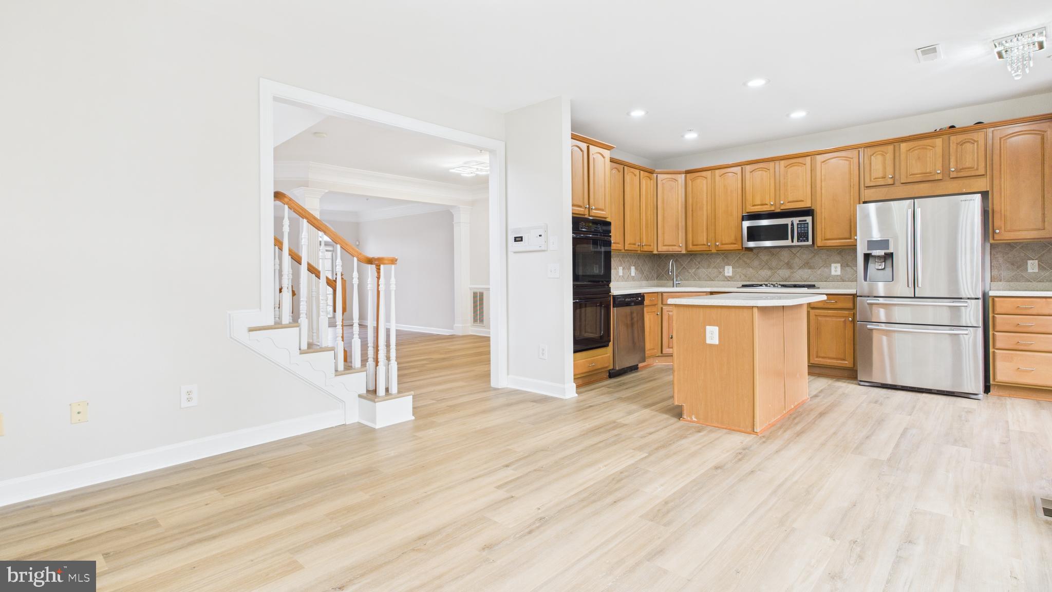 STONE CREEK CROSSING - Residential