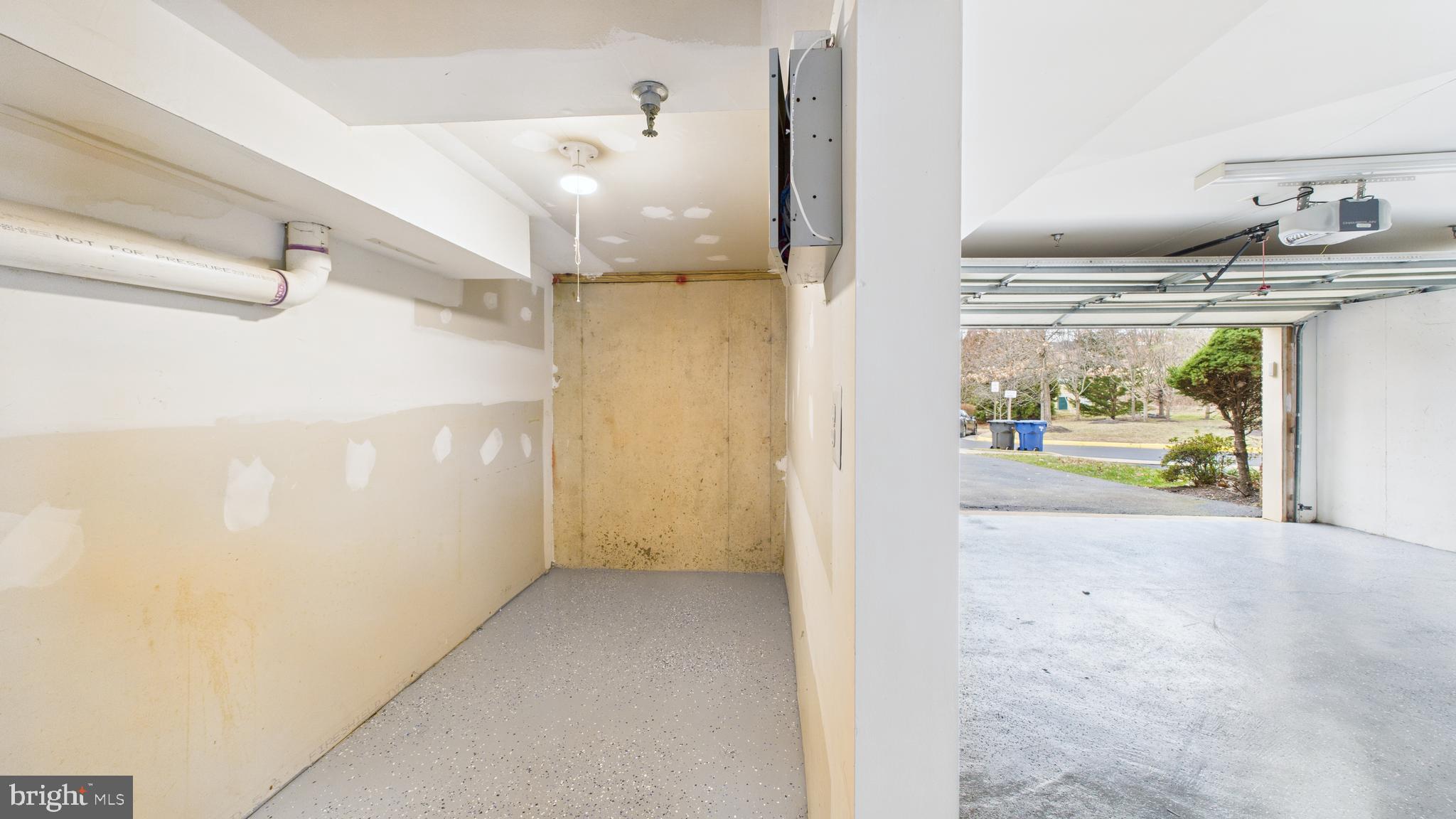 STONE CREEK CROSSING - Residential