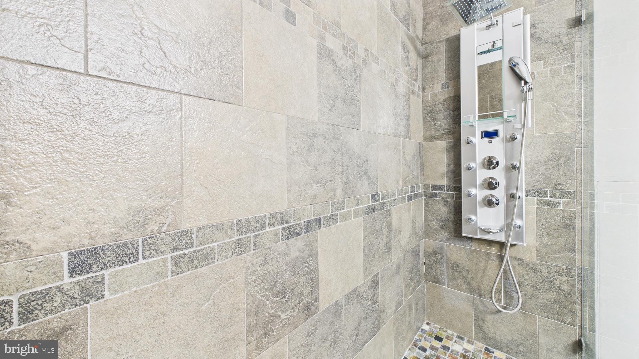 STONE CREEK CROSSING - Residential