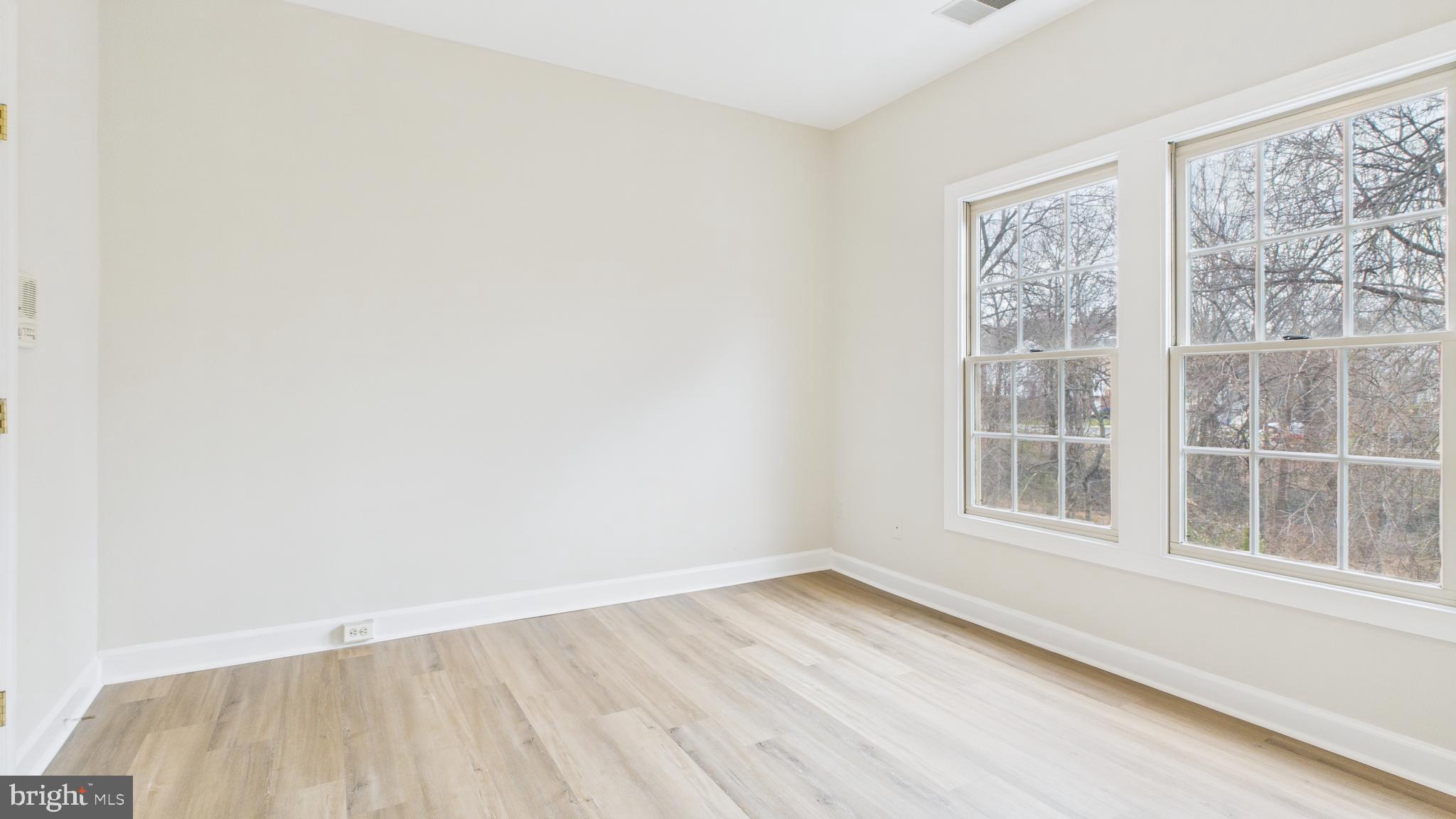 STONE CREEK CROSSING - Residential