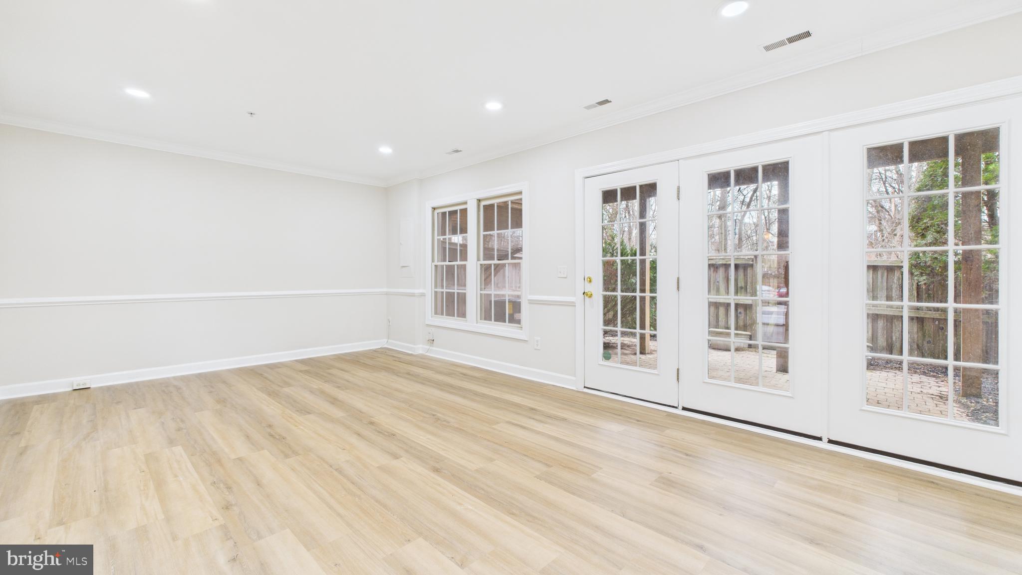 STONE CREEK CROSSING - Residential