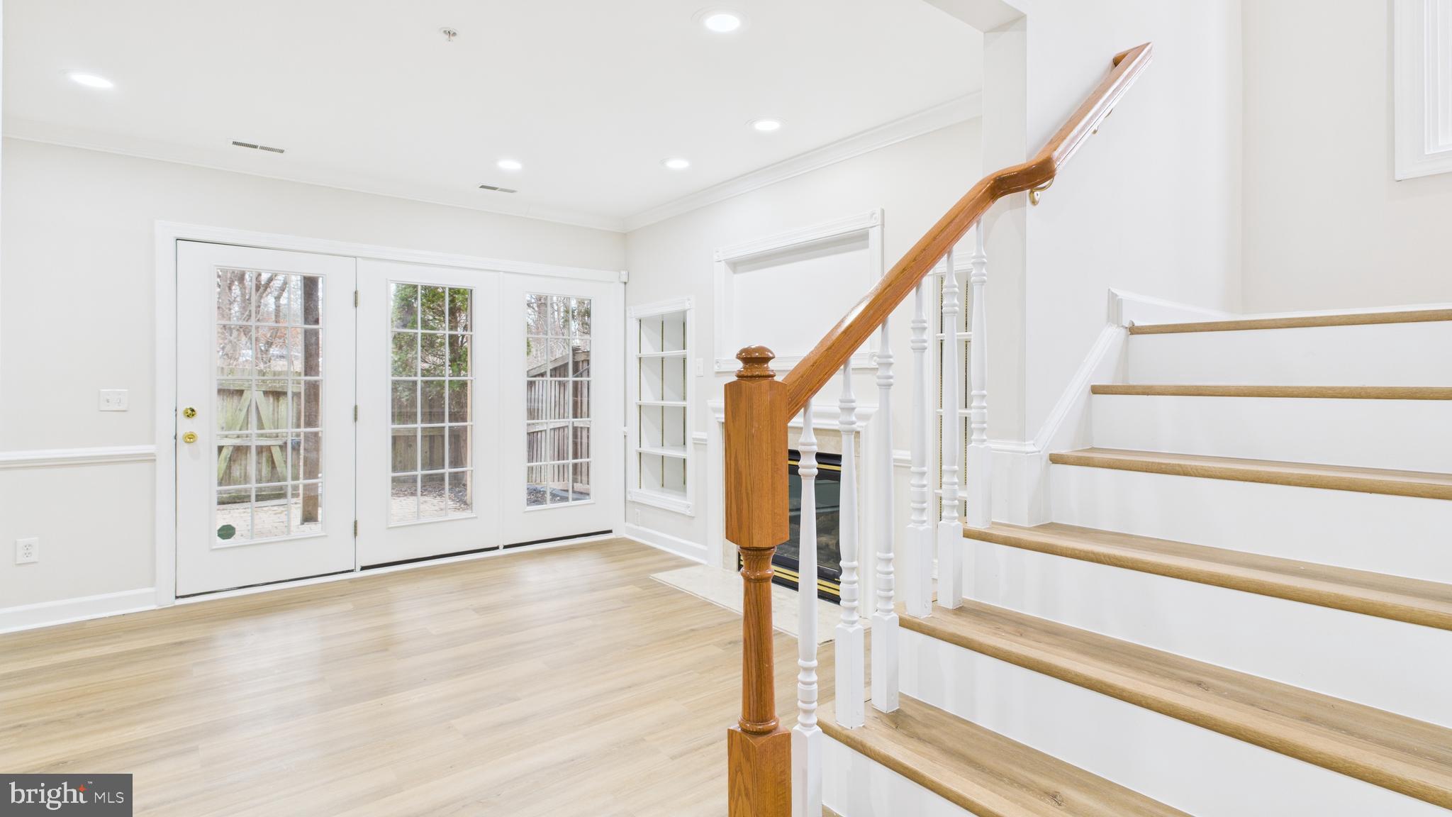 STONE CREEK CROSSING - Residential