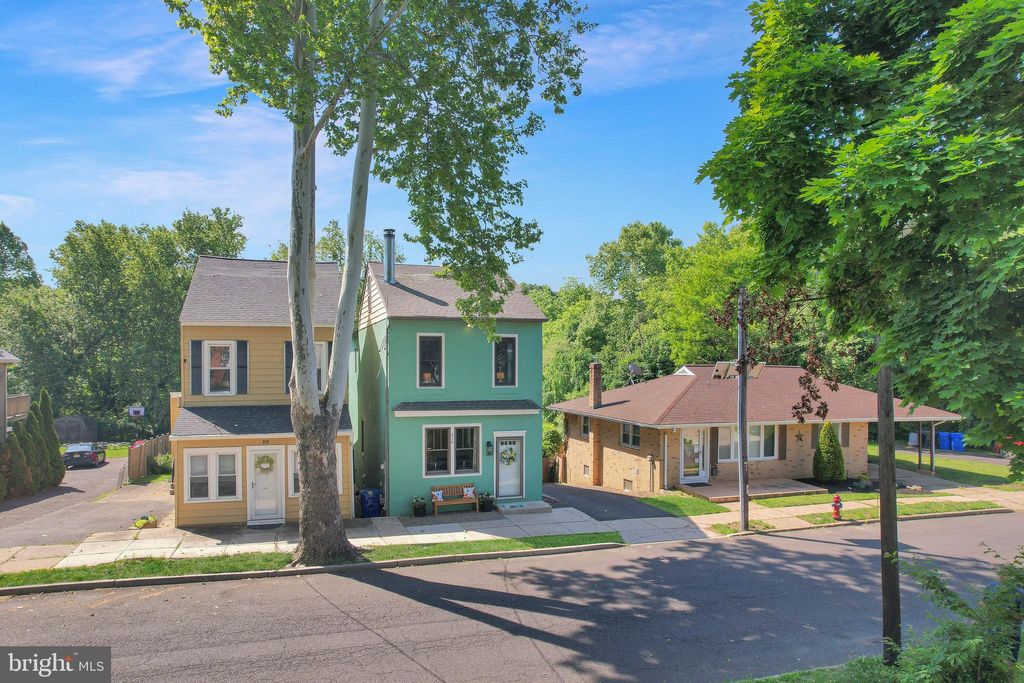 Photo of 316 Norman Avenue, ROEBLING, NJ 08554 (MLS # NJBL2112348)