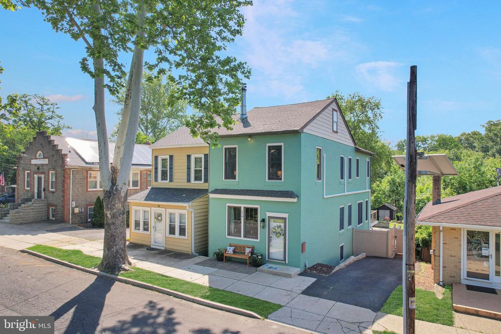 Photo of 316 Norman Avenue, ROEBLING, NJ 08554 (MLS # NJBL2112348)