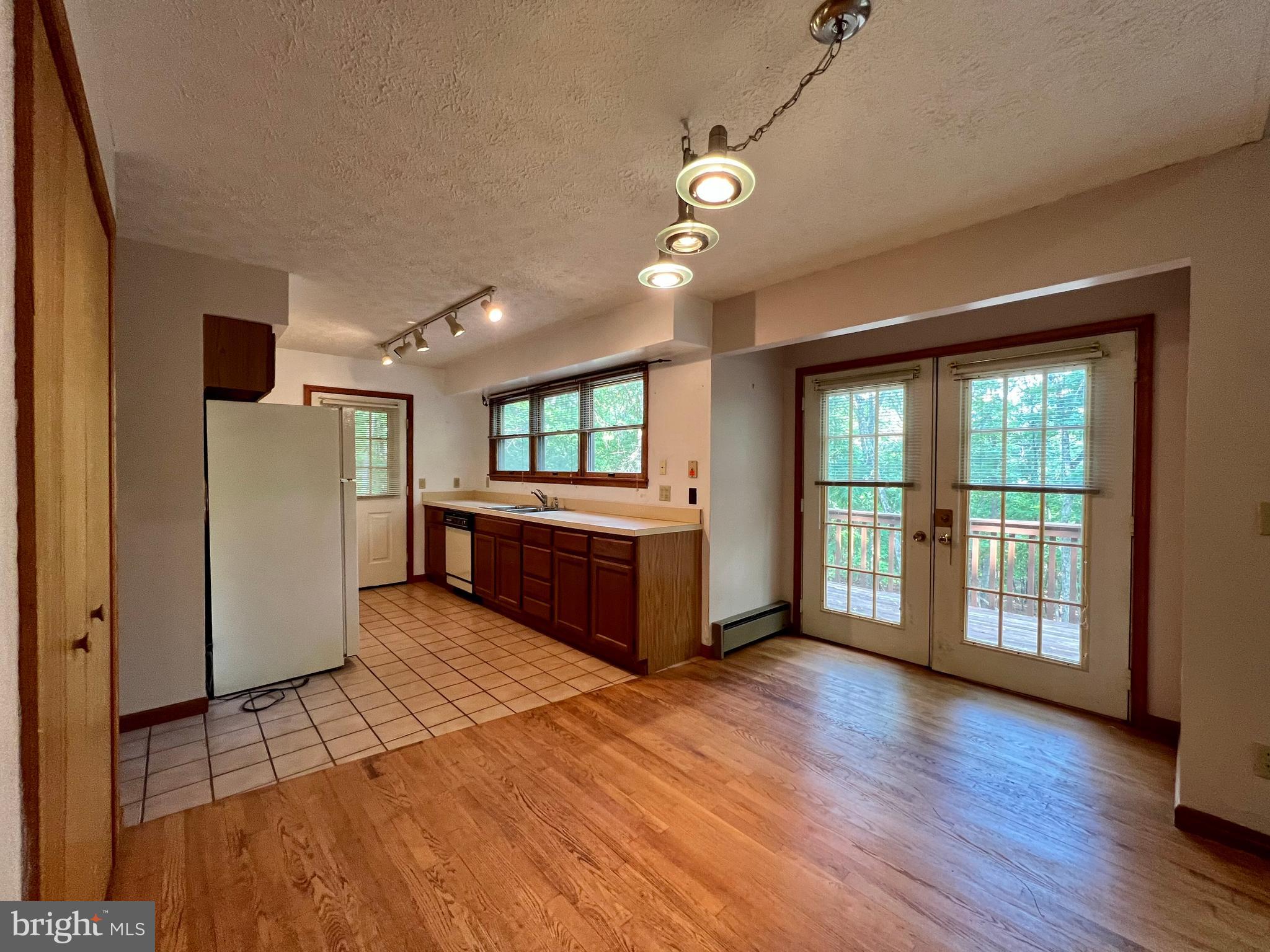 ROCK GAP WOODS - Residential Lease