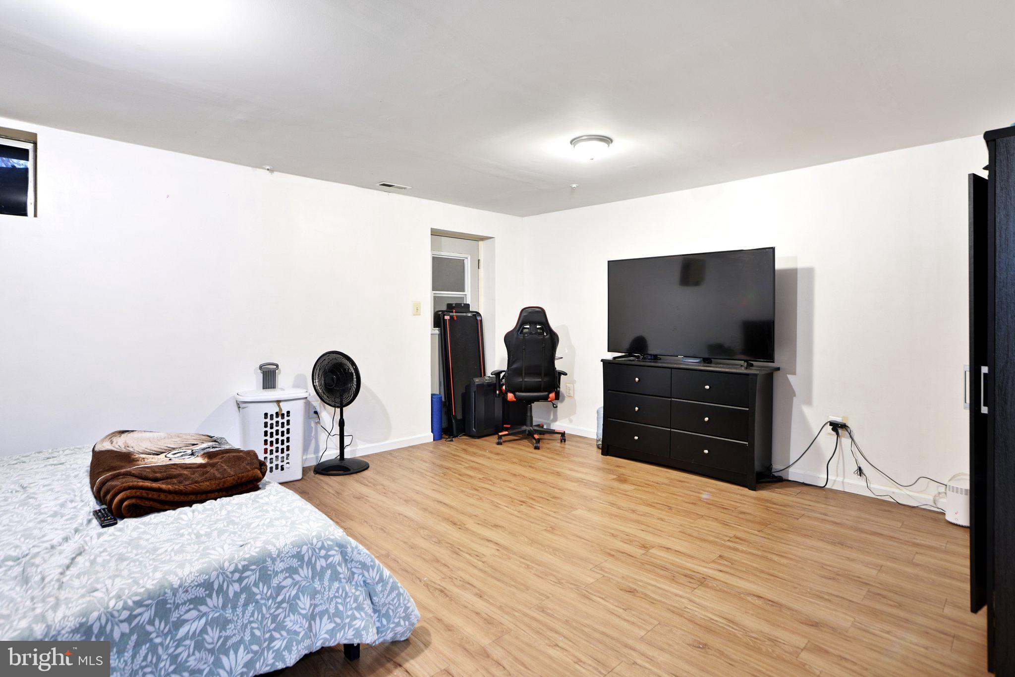 SOUTH HAMPTON SUB - Residential