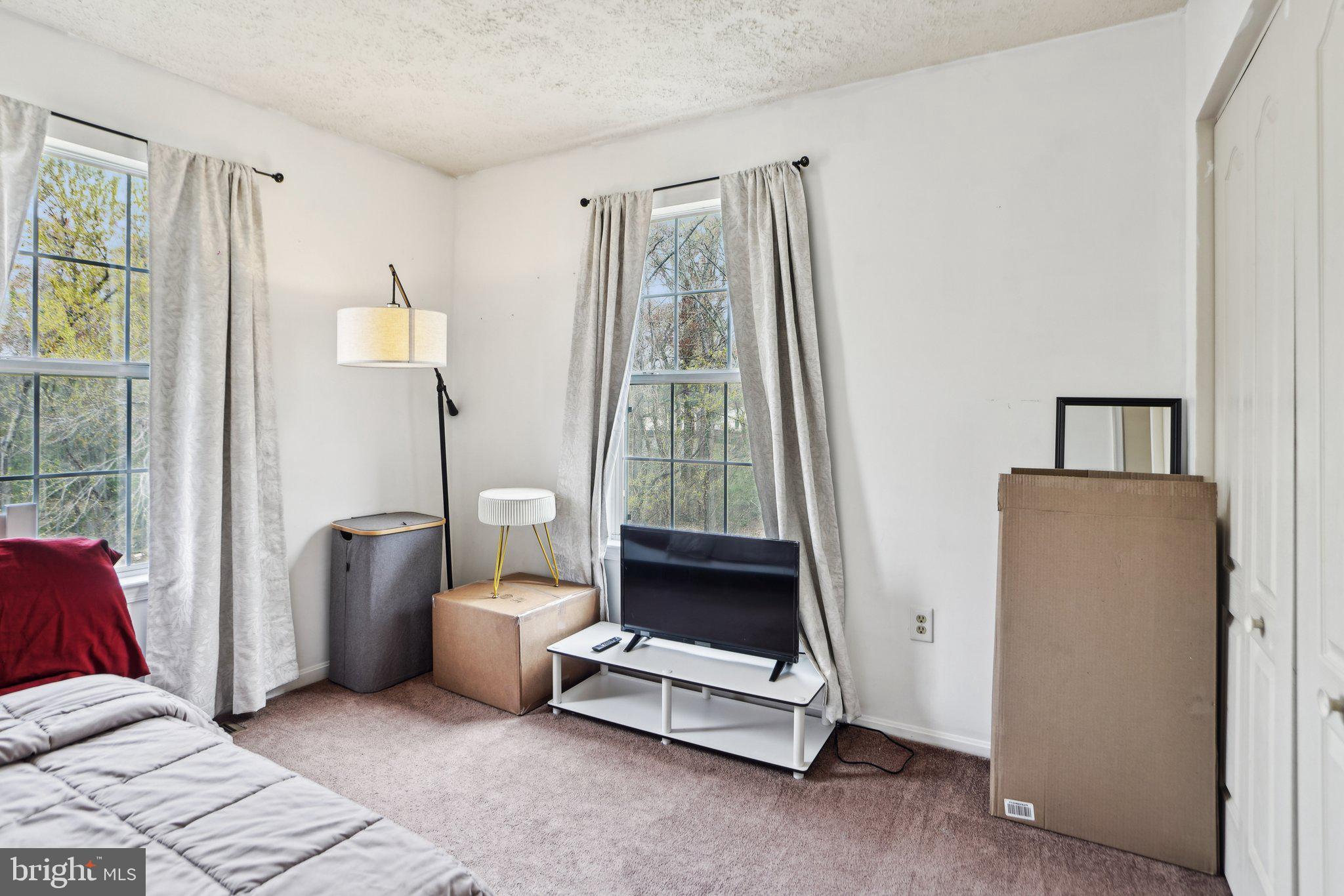 SOUTH HAMPTON SUB - Residential