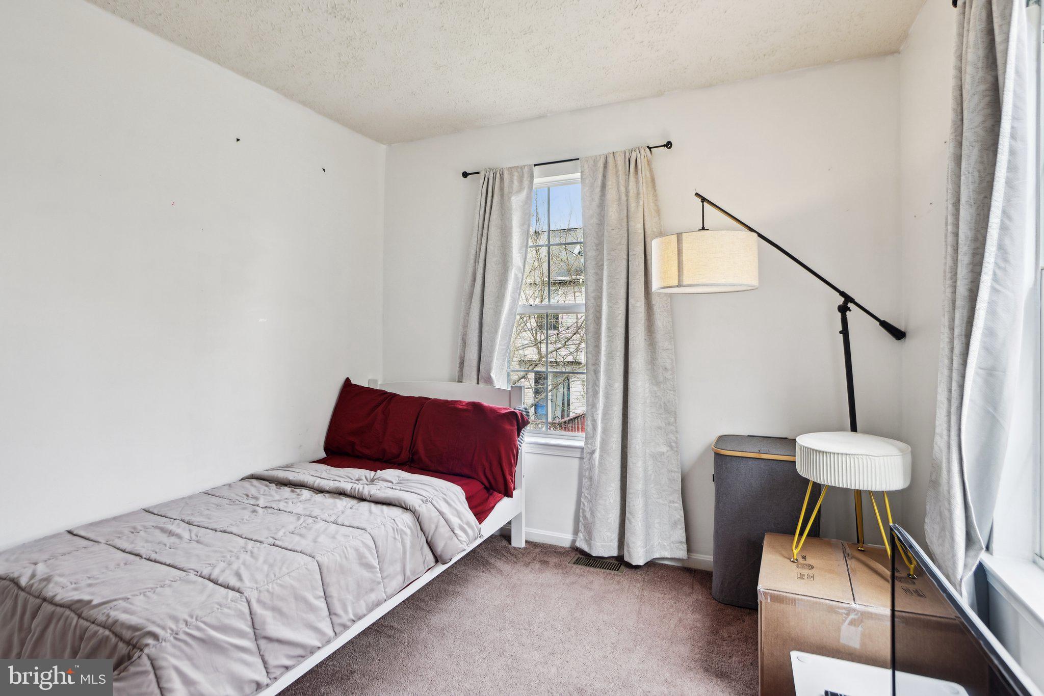 SOUTH HAMPTON SUB - Residential