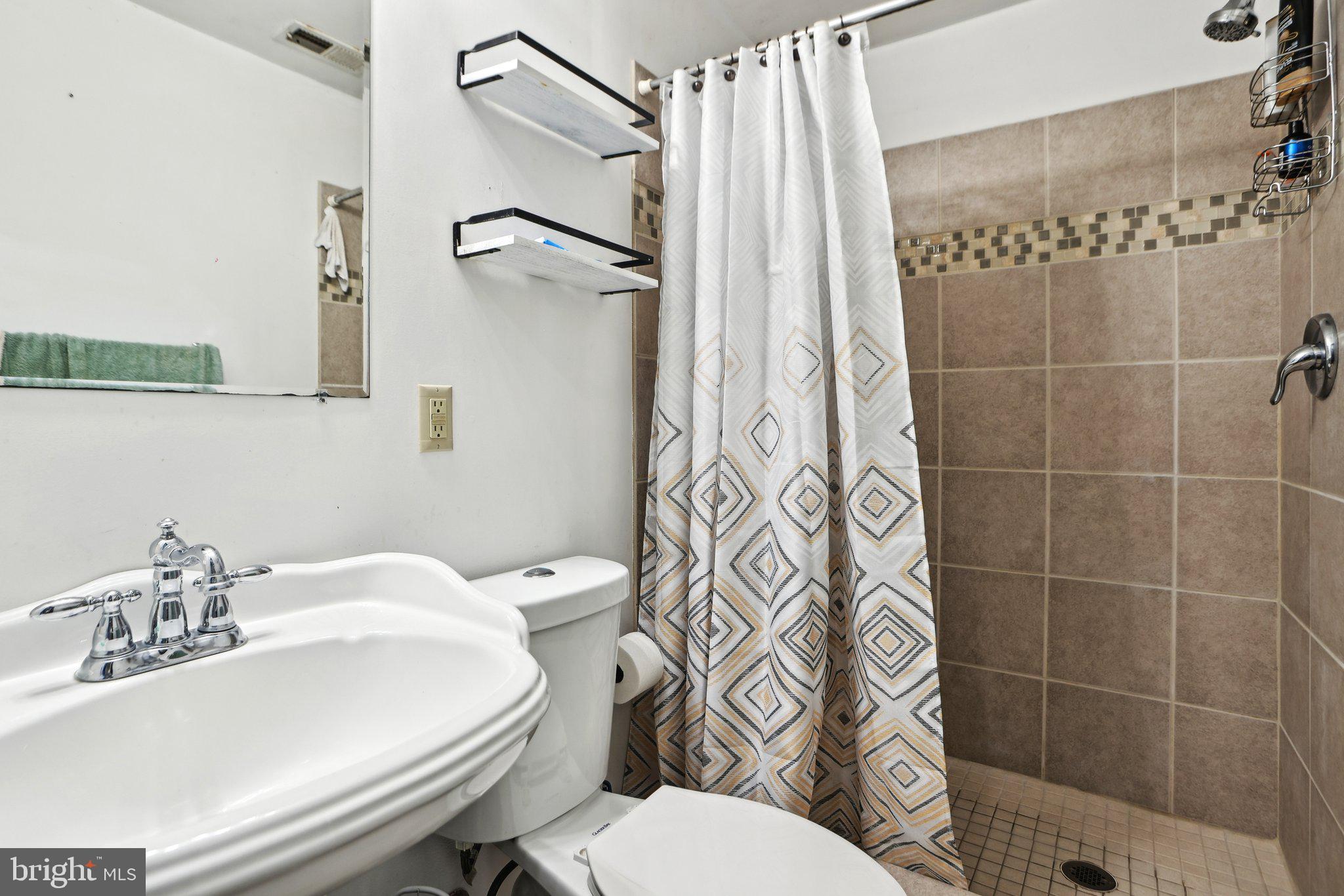 SOUTH HAMPTON SUB - Residential