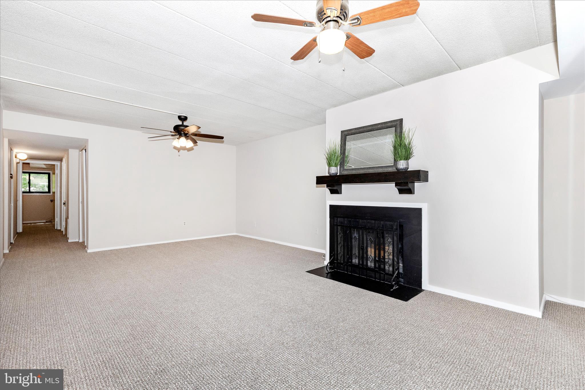 DEERING WOODS - Residential
