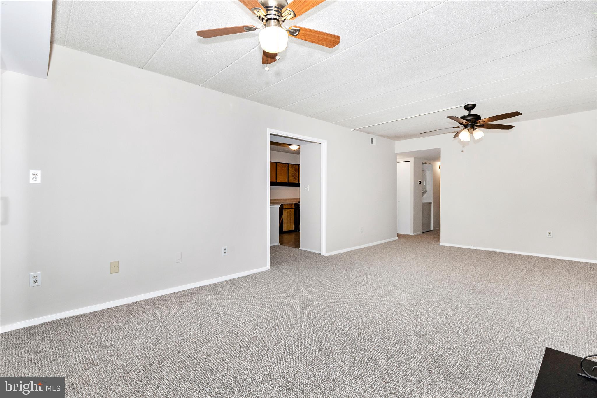 DEERING WOODS - Residential
