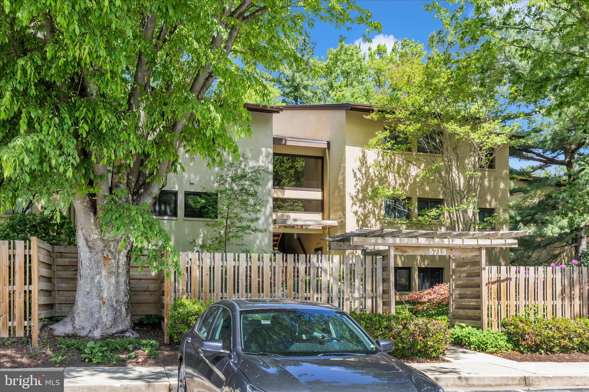 DEERING WOODS - Residential