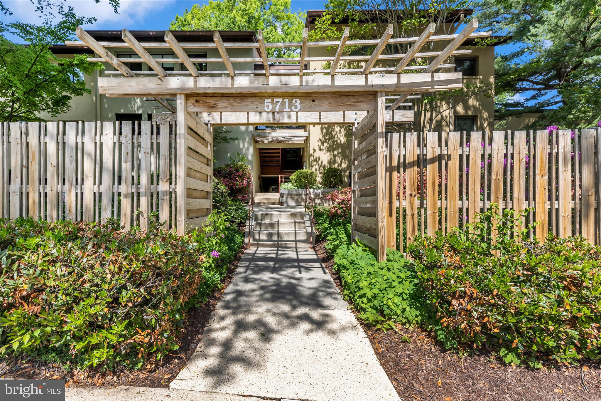 DEERING WOODS - Residential