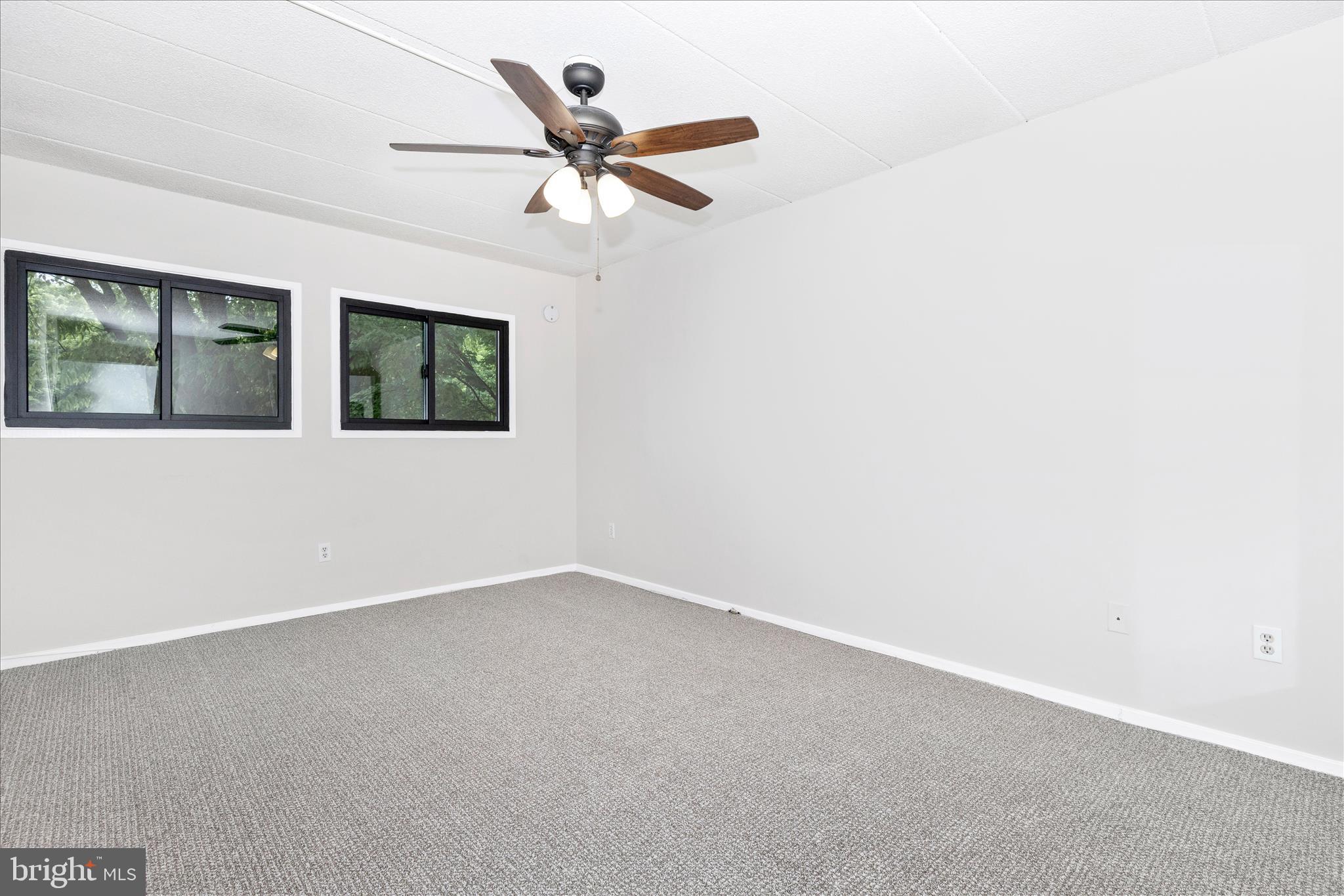 DEERING WOODS - Residential