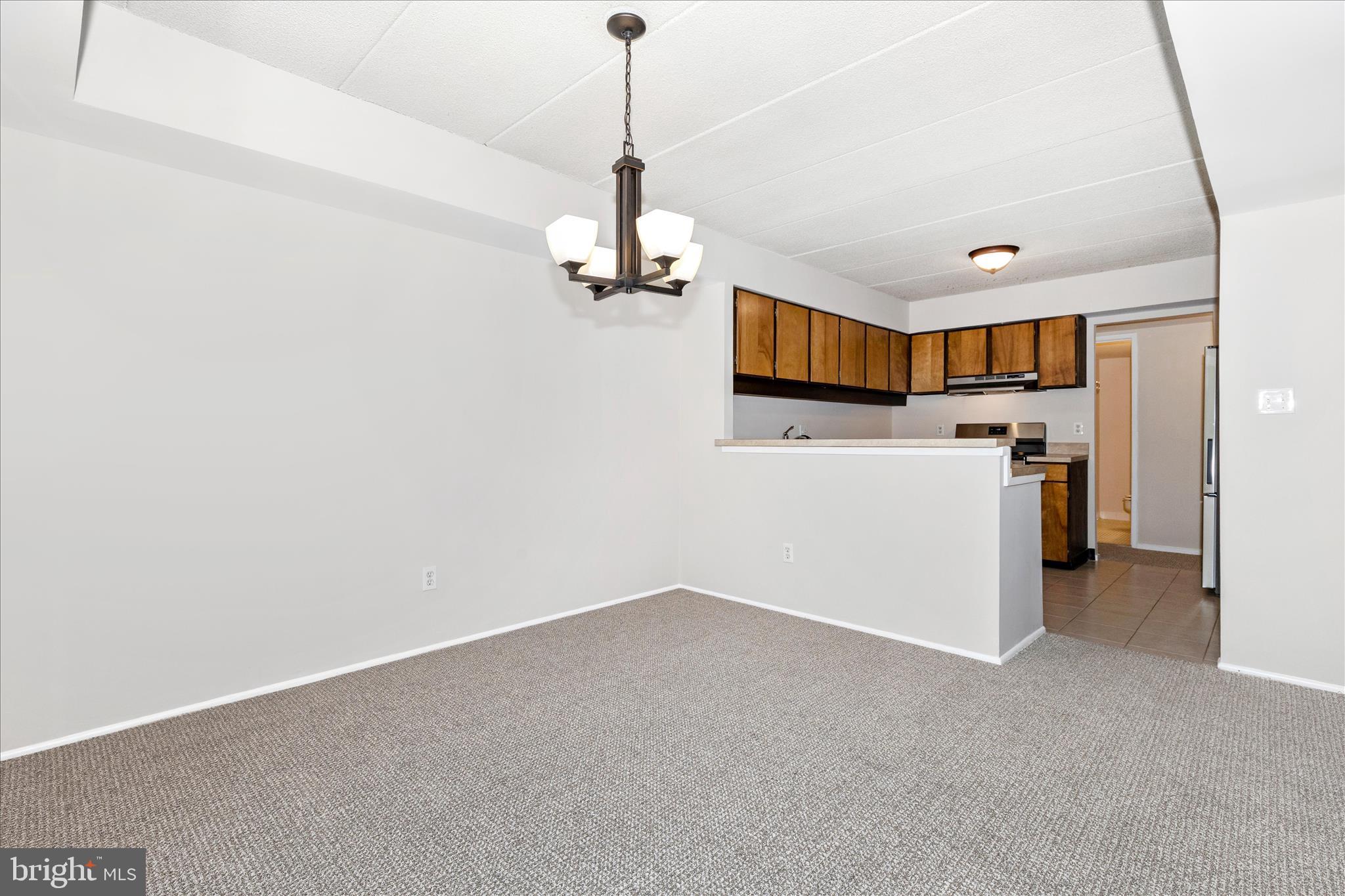 DEERING WOODS - Residential