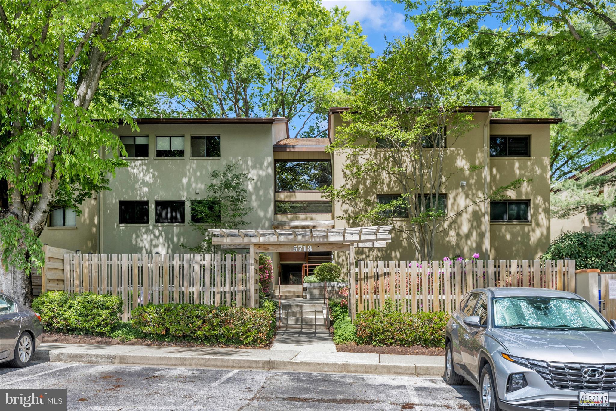 DEERING WOODS - Residential