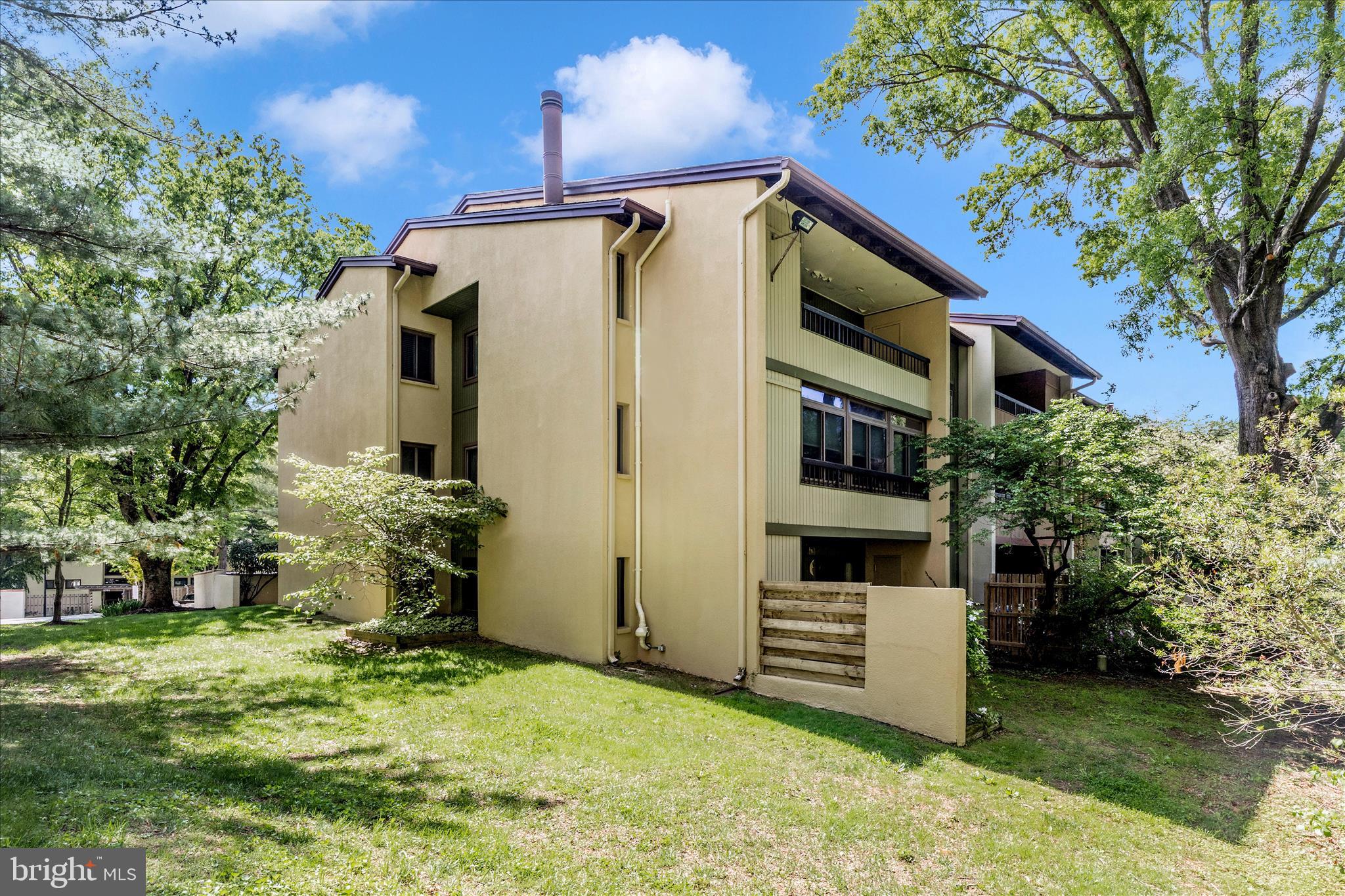 DEERING WOODS - Residential