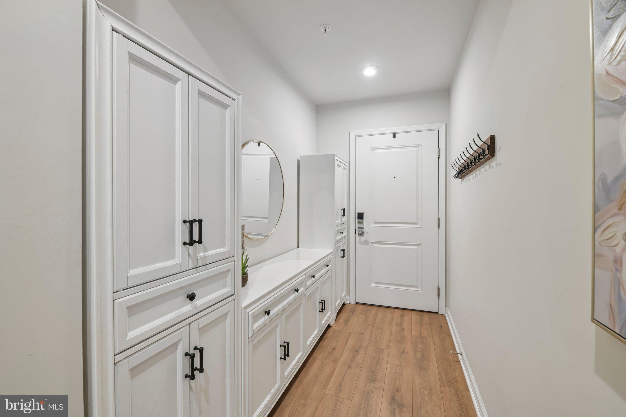 21610 HAWKSBILL HIGH CIRCLE 102