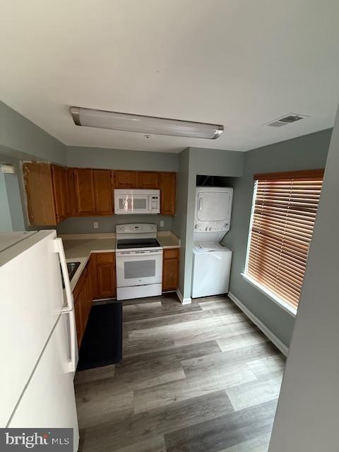 DEVON HILLS CONDO - Residential Lease