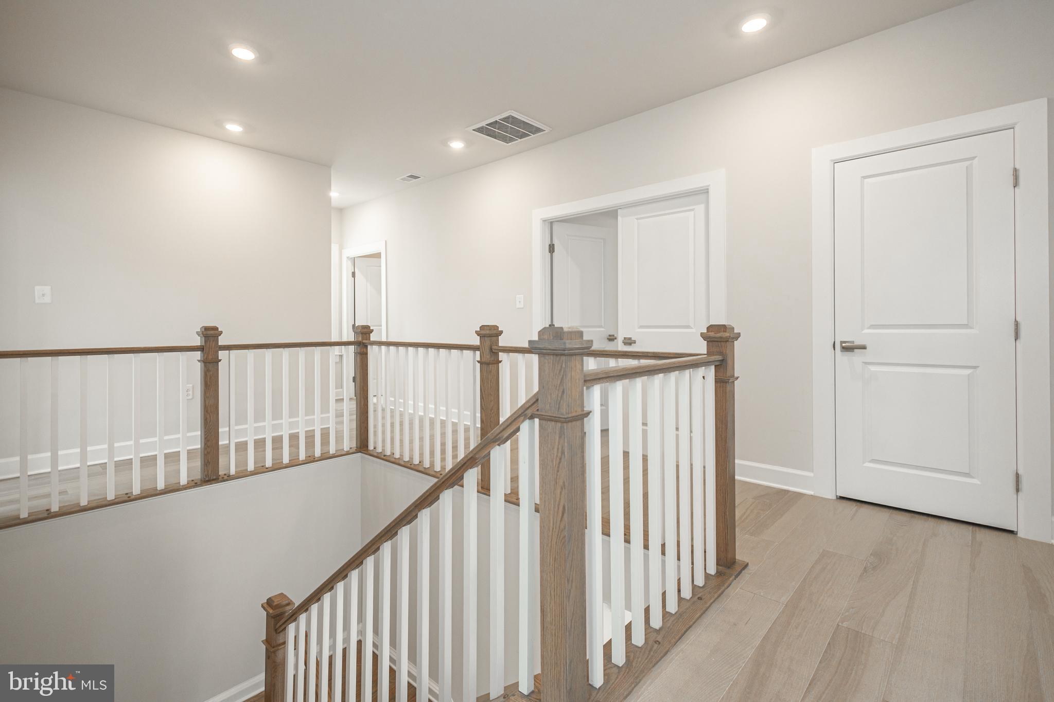 MAYFIELD - Residential