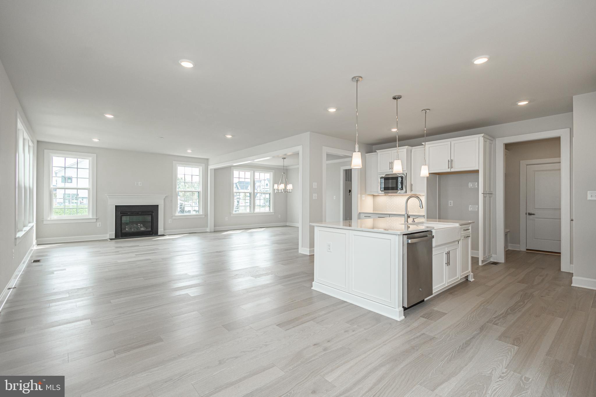 MAYFIELD - Residential