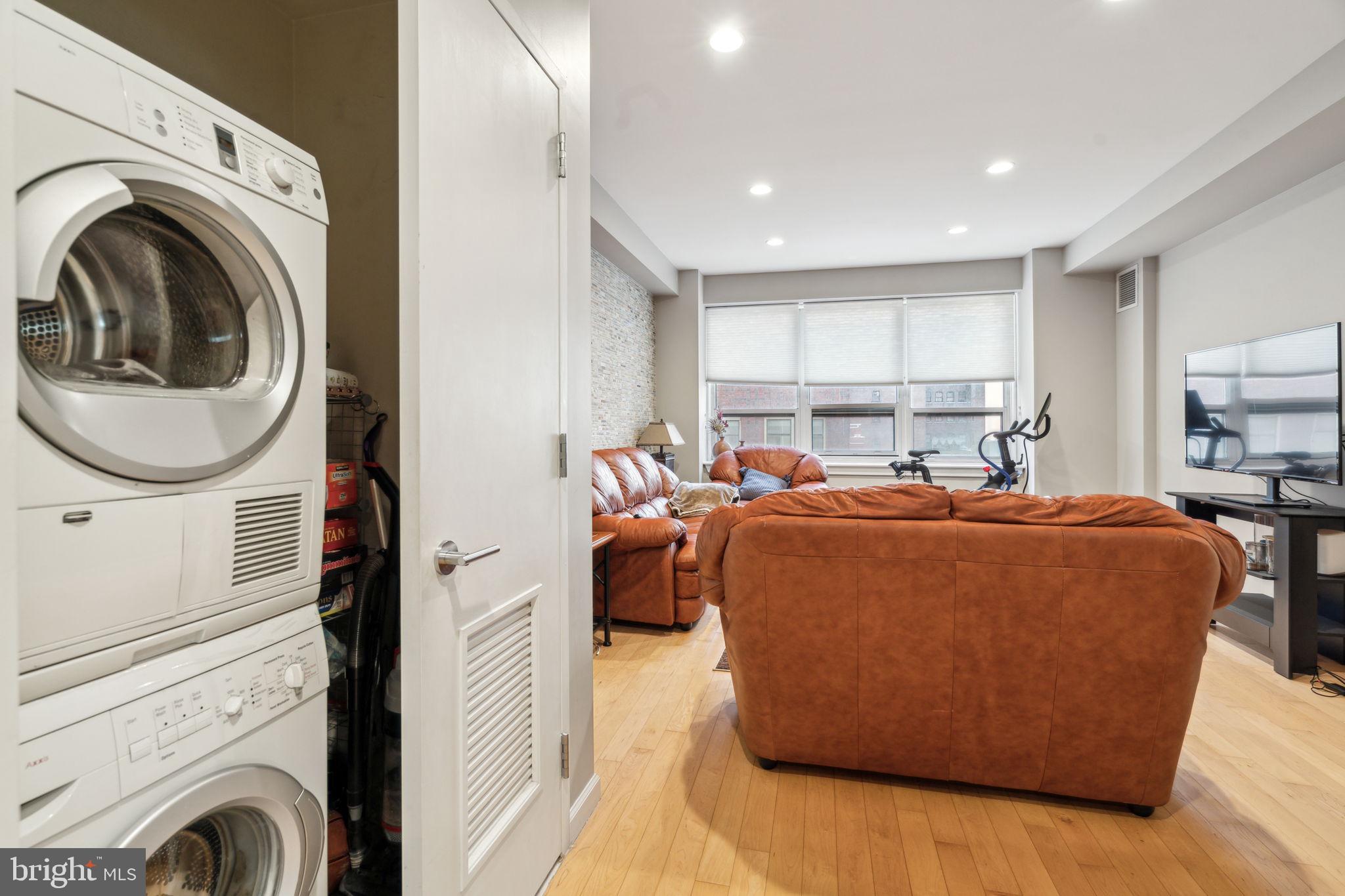 CENTER CITY - Residential