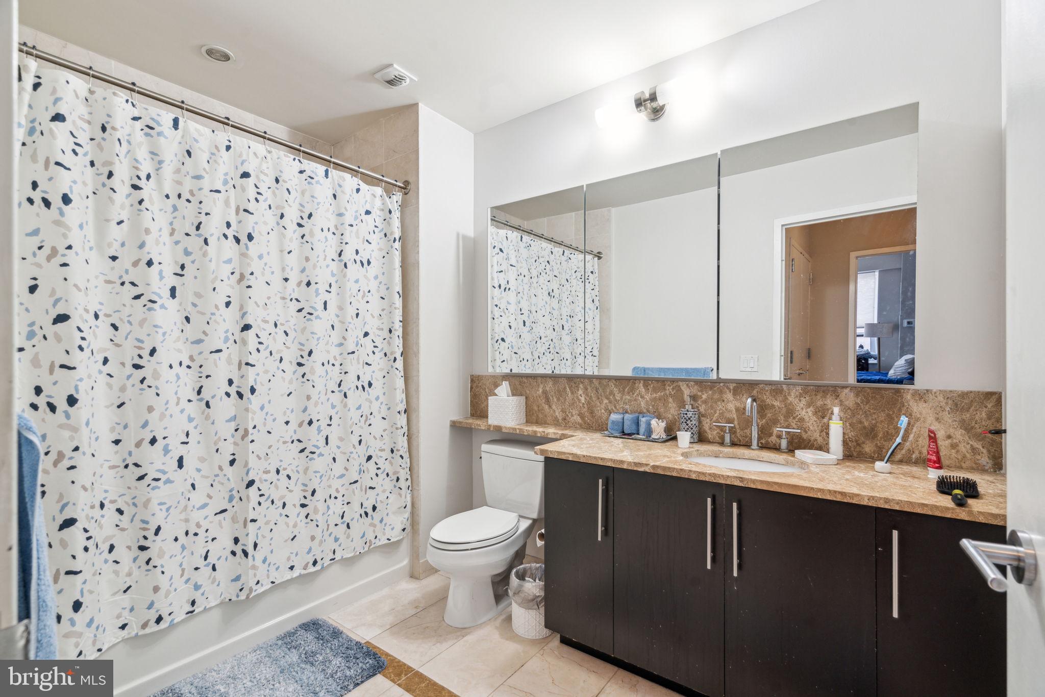 CENTER CITY - Residential