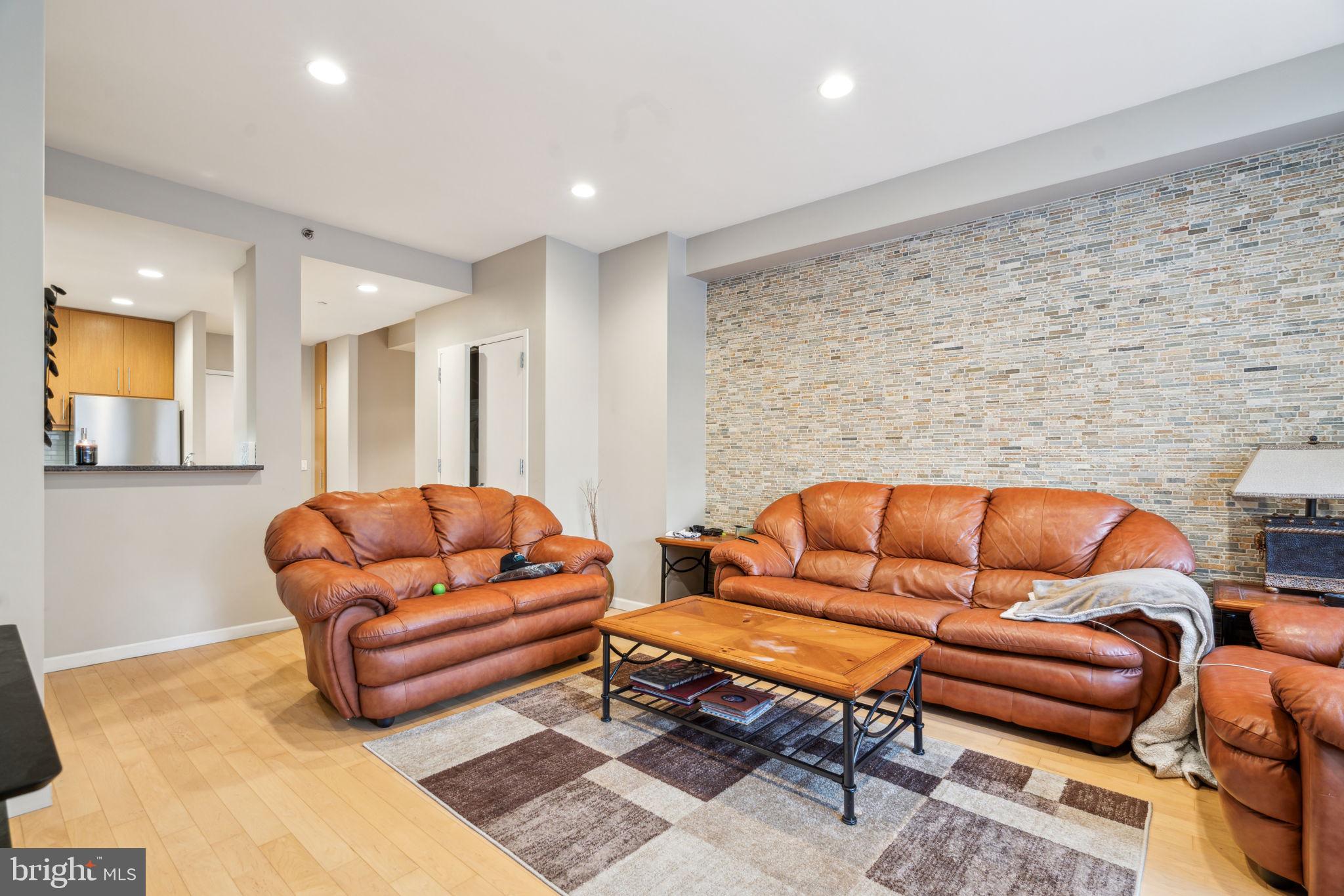 CENTER CITY - Residential