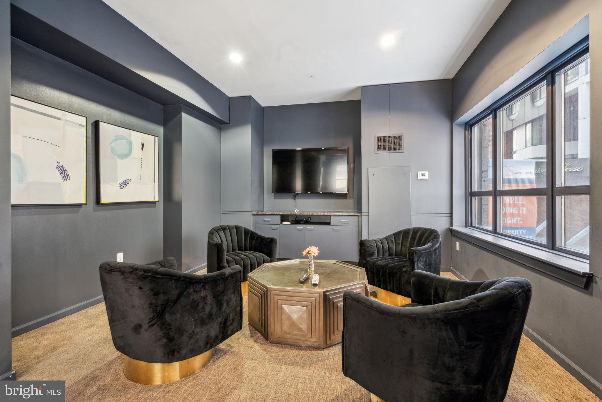 CENTER CITY - Residential