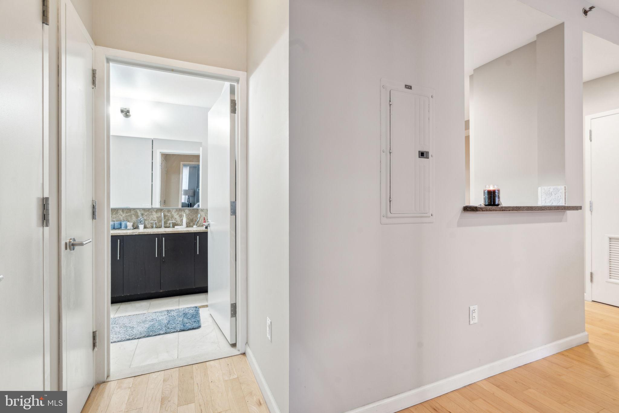 CENTER CITY - Residential