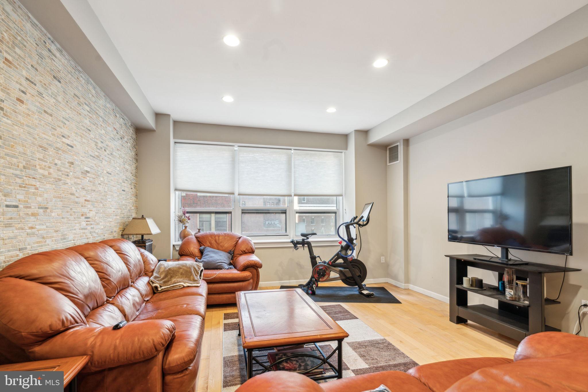 CENTER CITY - Residential