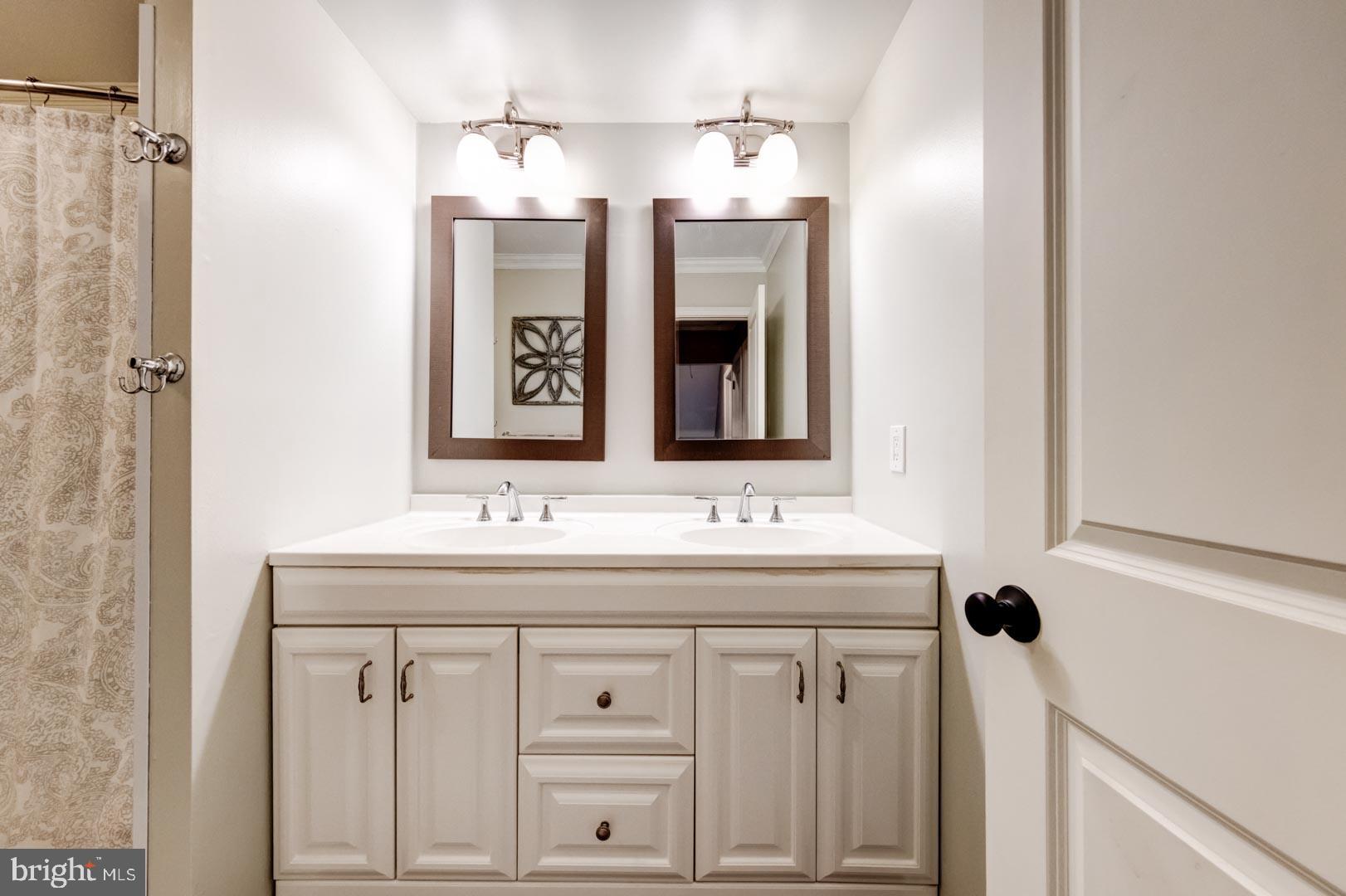 HORSHAMTOWNE - Residential