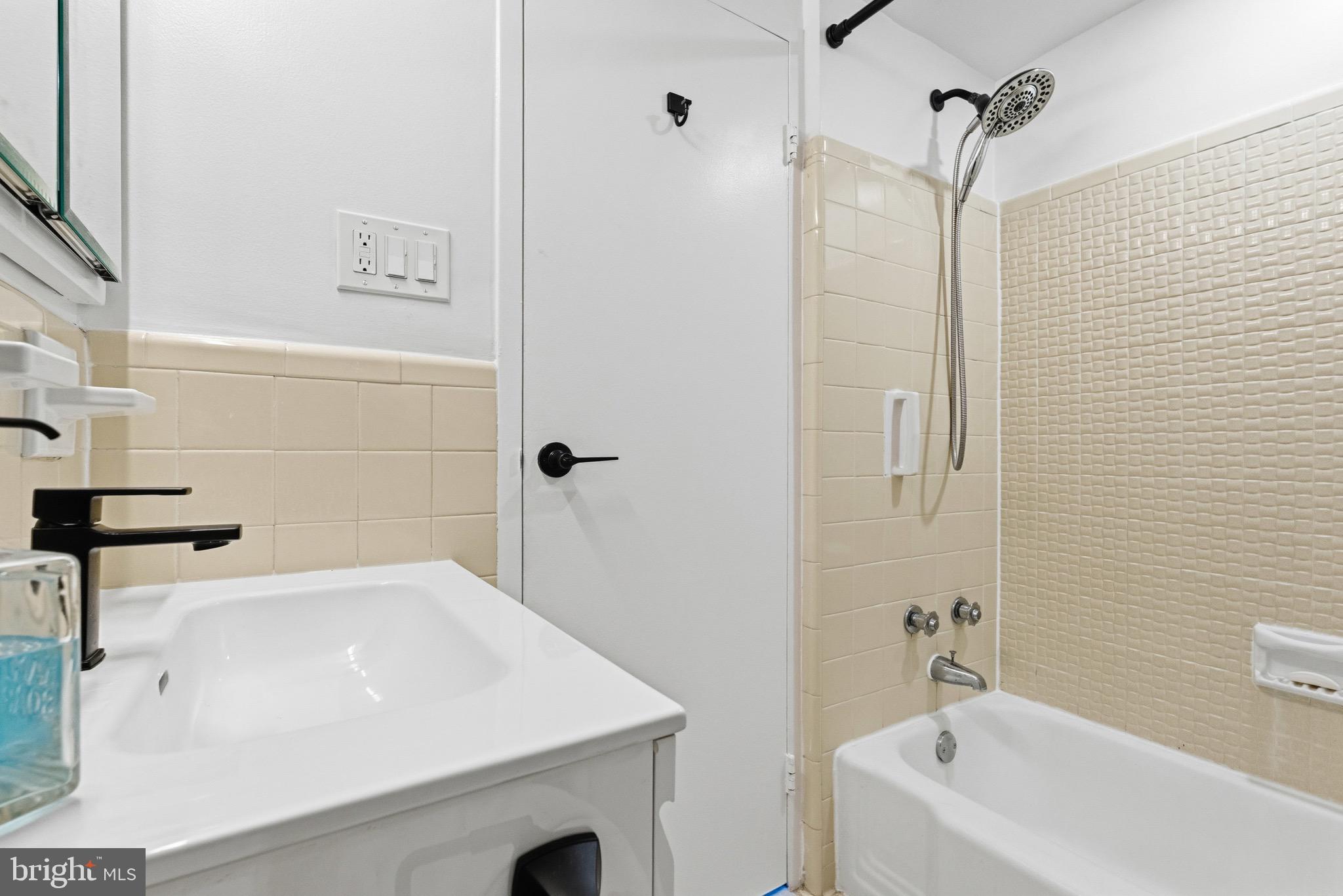 GROSVENOR PARK - Residential